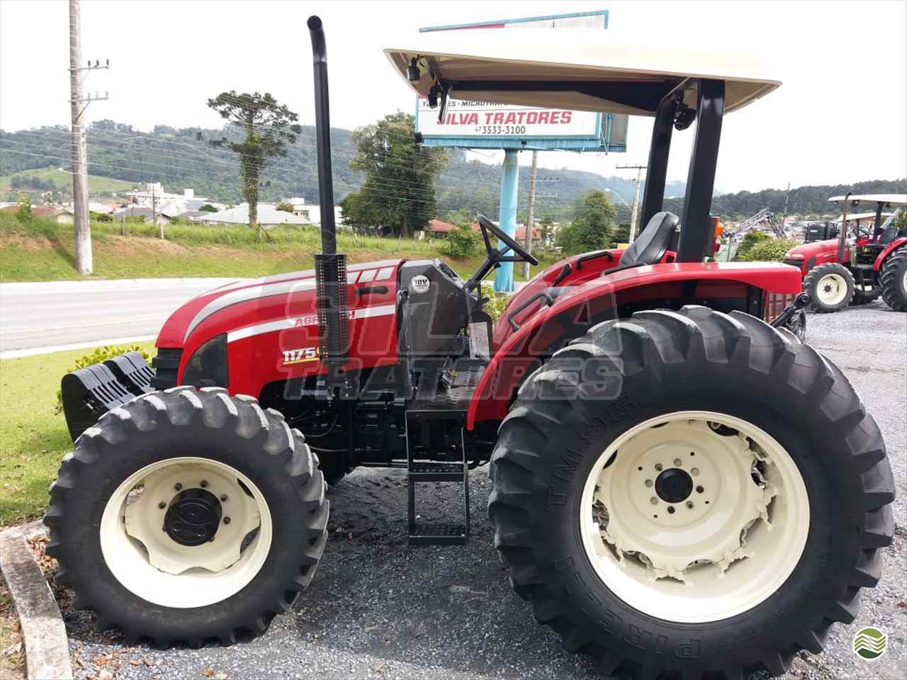 TRATOR YANMAR YANMAR 1175 Tração 4x4 Silva Tratores - Agritech ITUPORANGA SANTA CATARINA SC